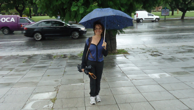 Dayse na chuva em Buenas Aeries, abril 2016.